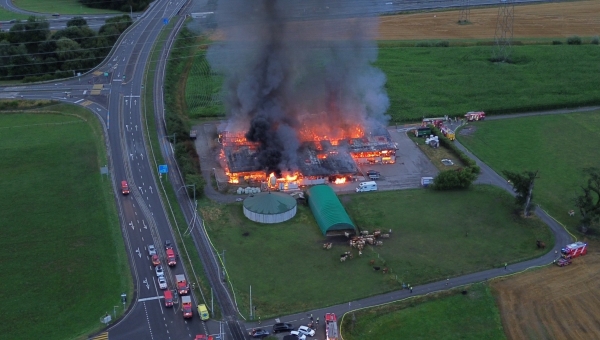 St-Triphon: Ferme ravagée par les flammes à St-Triphon
